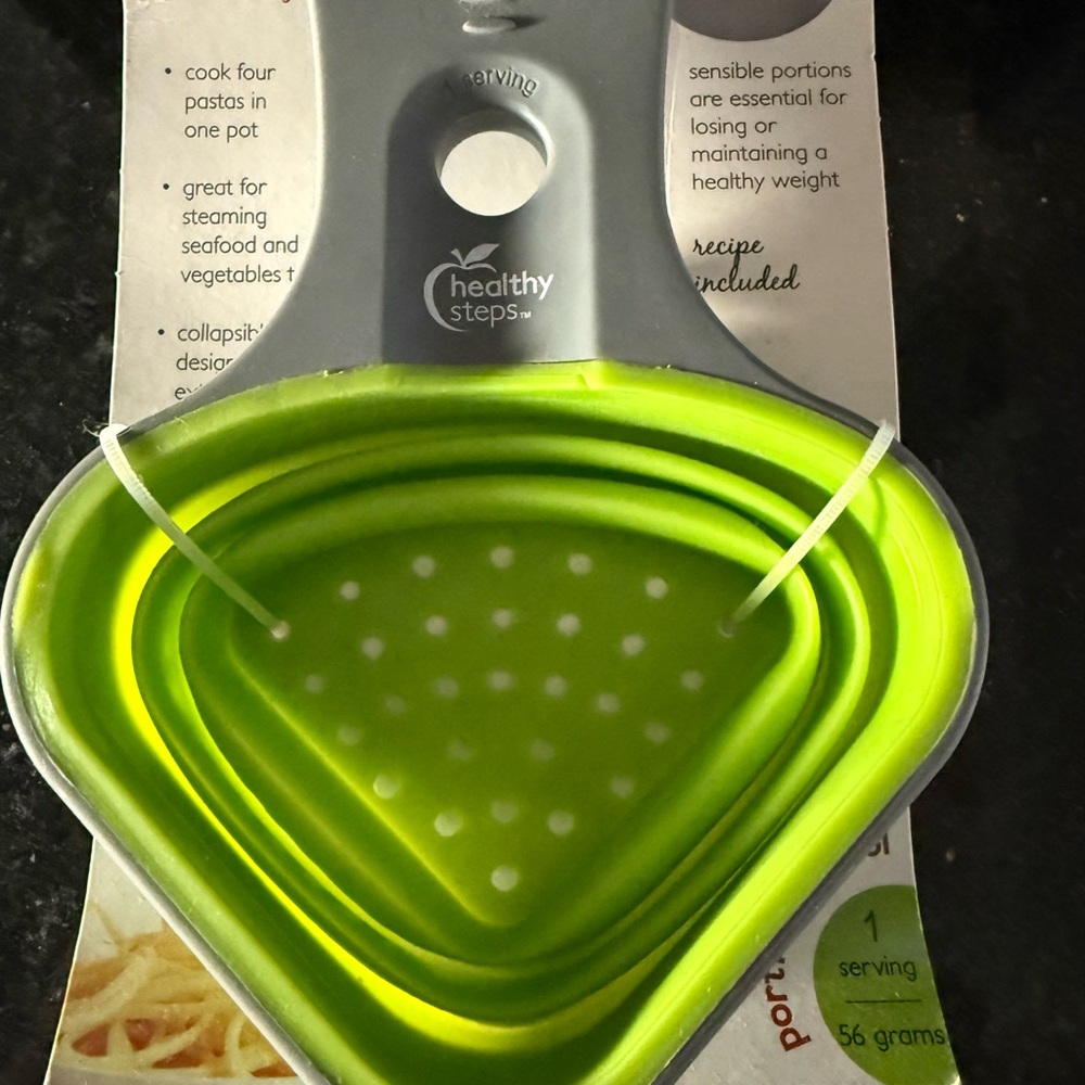 Green Collapsible Kitchen Strainer